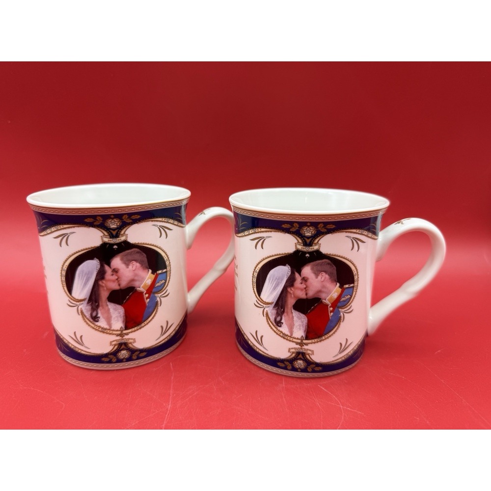 2 Royals Prince William Kate Middleton Commemorative Wedding Bone China Mugs